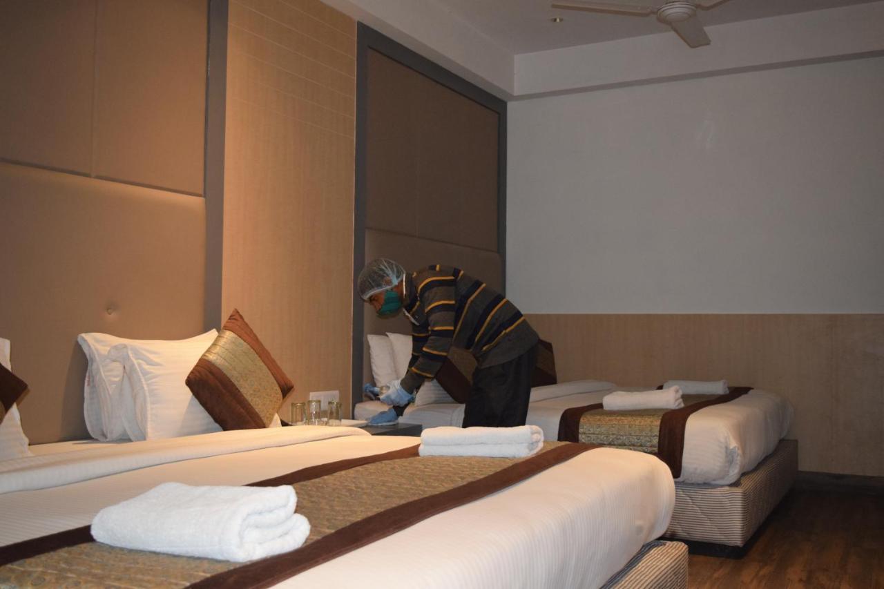 Hotel Superb 5 Mins Walk From New Delhi Station Εξωτερικό φωτογραφία