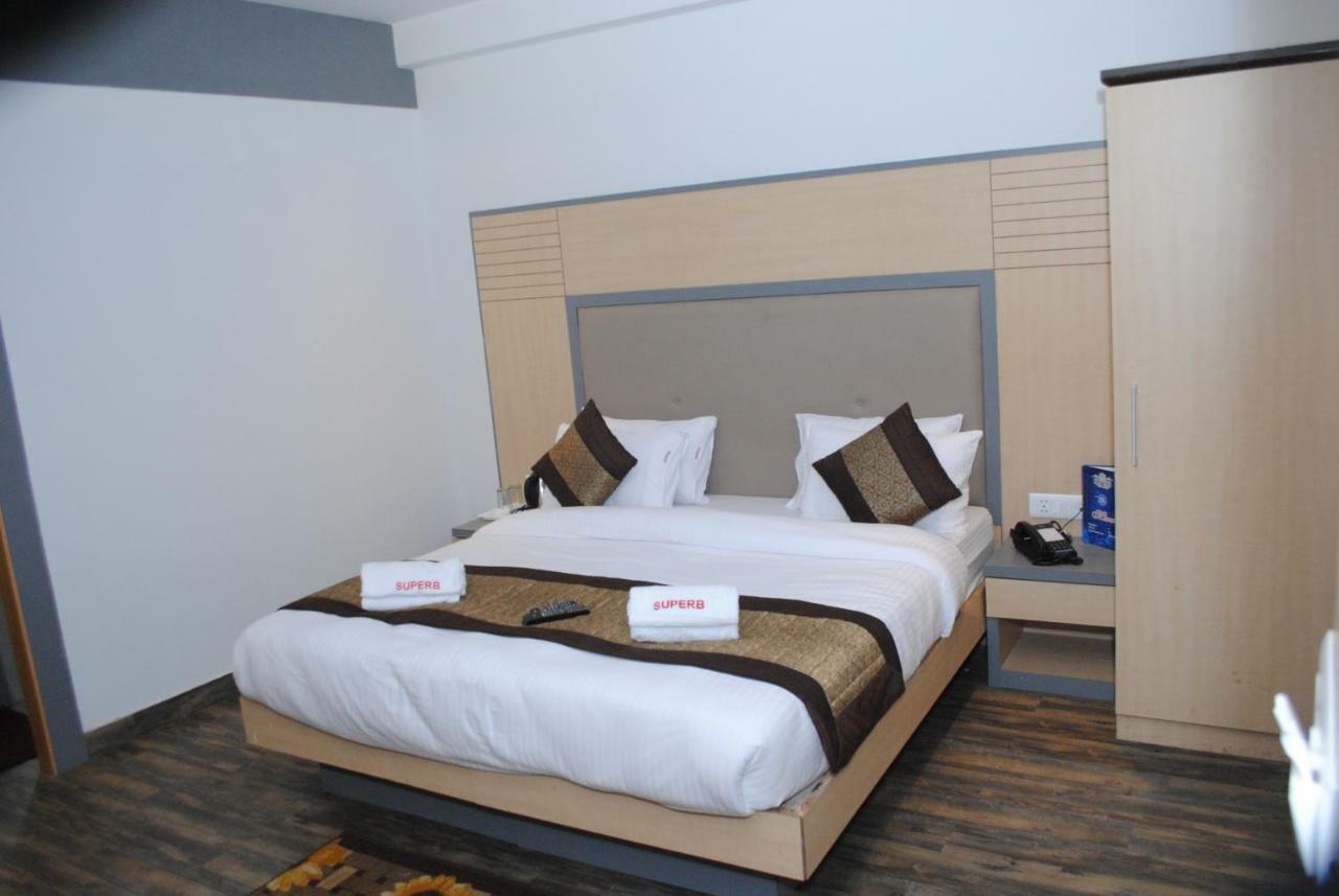 Hotel Superb 5 Mins Walk From New Delhi Station Εξωτερικό φωτογραφία