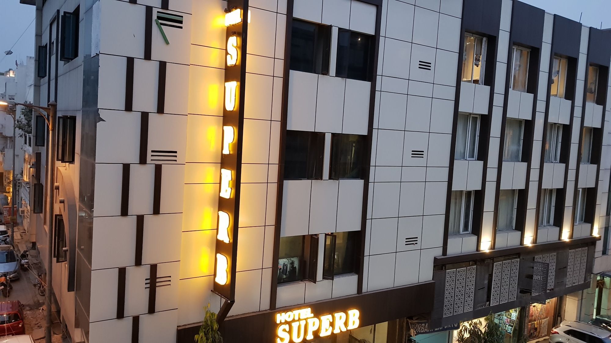 Hotel Superb 5 Mins Walk From New Delhi Station Εξωτερικό φωτογραφία